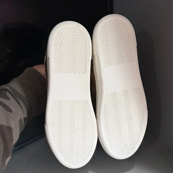 NWOT Betsey Johnson Gold Sparkle Sneakers - Picture 4 of 4